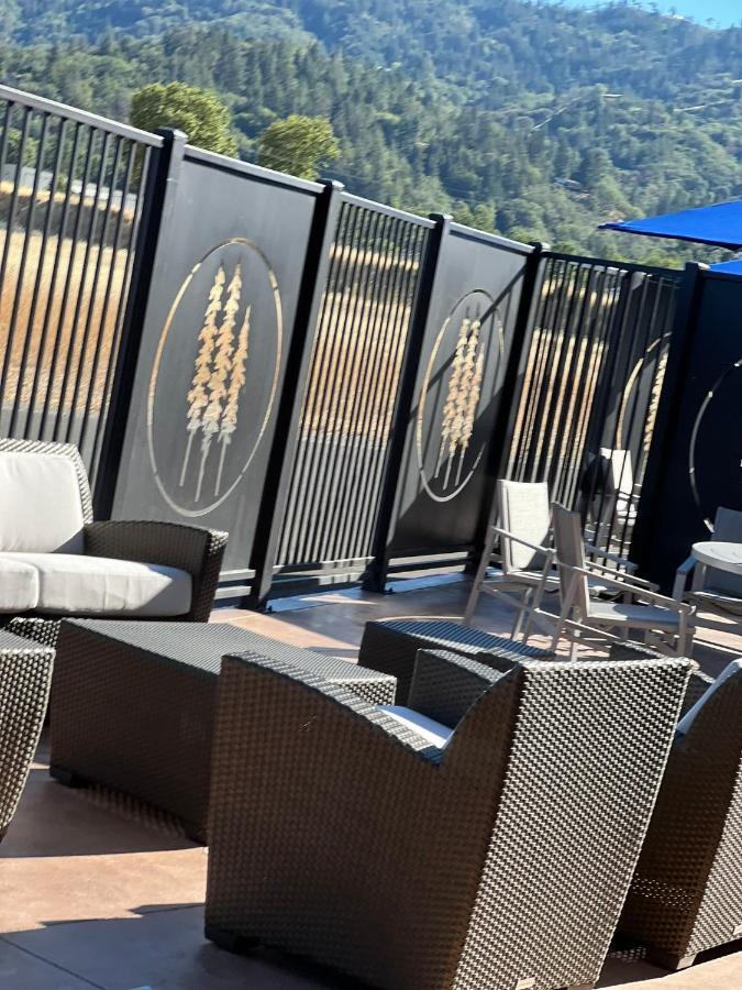 Holiday Inn Express & Suites - Ukiah By Ihg Extérieur photo