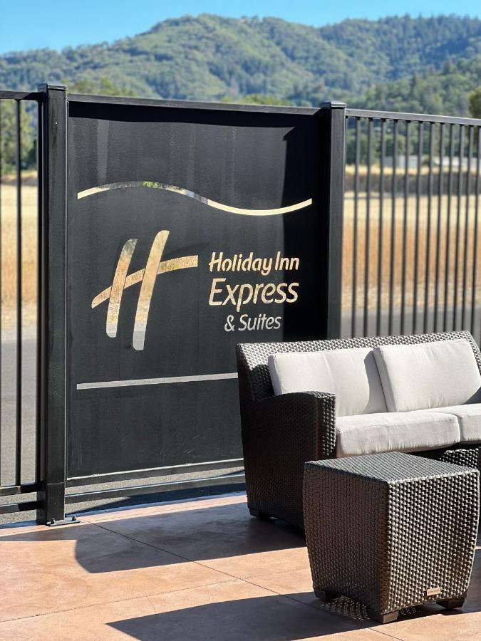 Holiday Inn Express & Suites - Ukiah By Ihg Extérieur photo