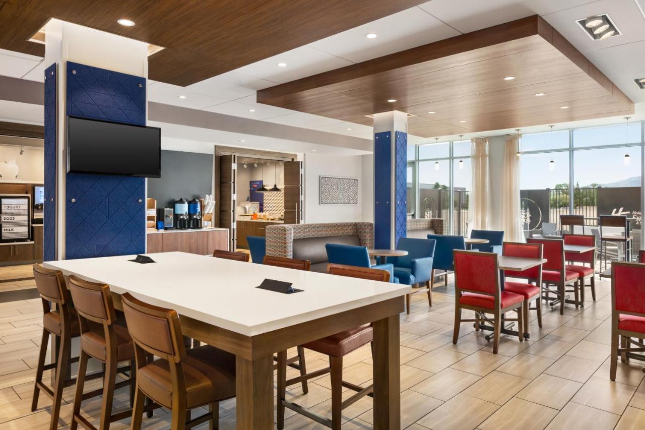 Holiday Inn Express & Suites - Ukiah By Ihg Extérieur photo