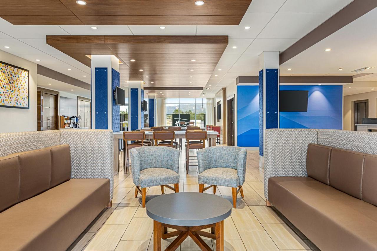 Holiday Inn Express & Suites - Ukiah By Ihg Extérieur photo